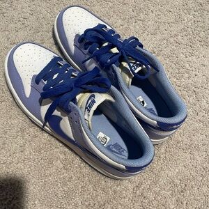 Kids Nike dunk low blueberry size 6.5 new
